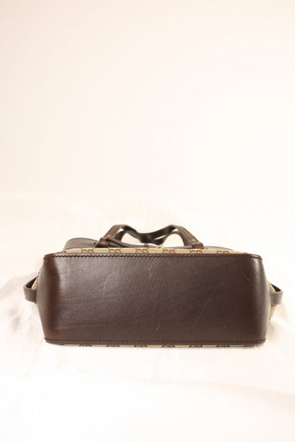 Gucci Belted Bucket Tote bag