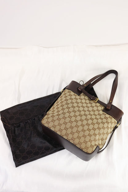 Gucci Belted Bucket Tote bag