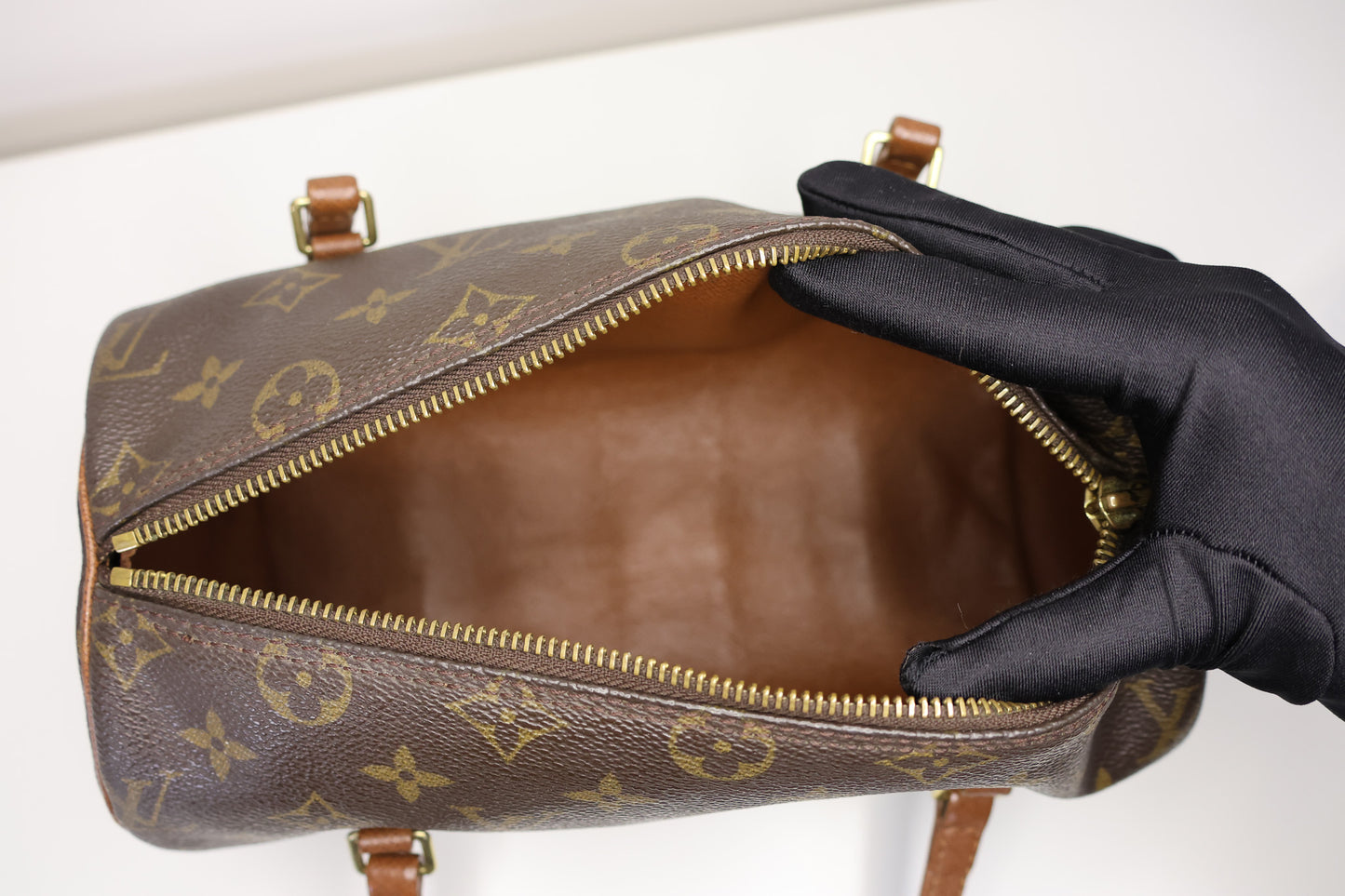 Louis Vuitton Papillon 26
